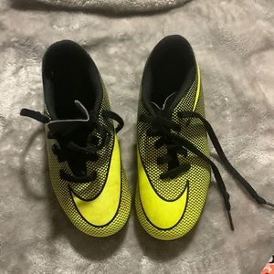 Soccer Cleats. Nike🙃